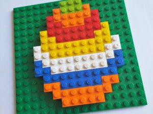 Påskemosaikk med LEGO